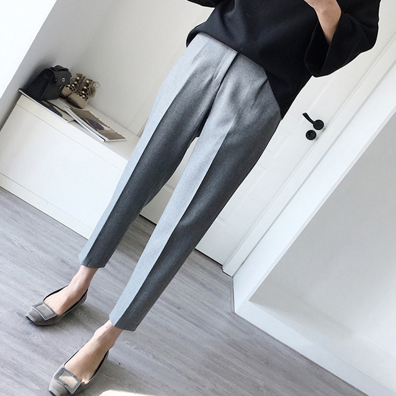 회색
